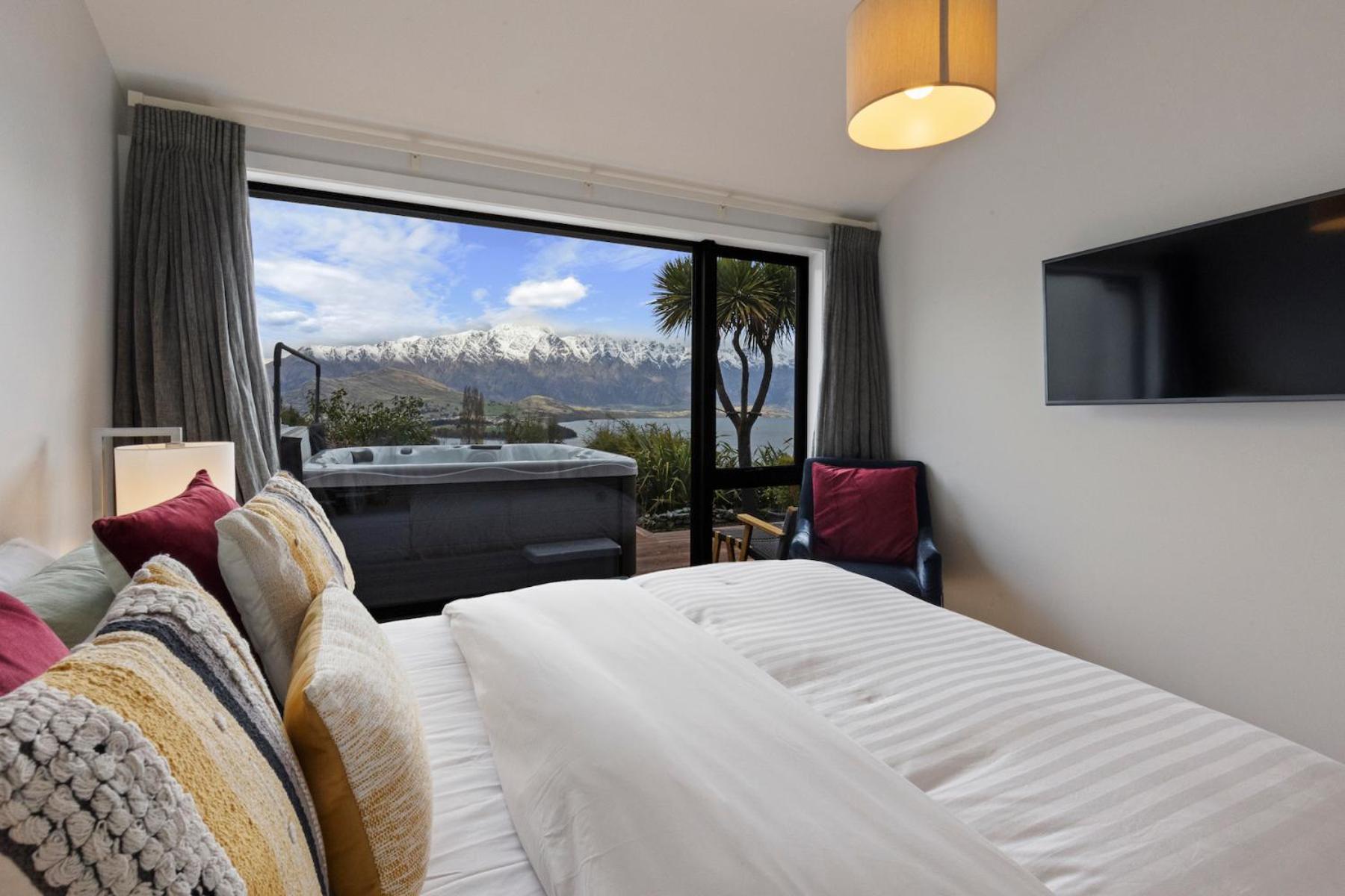 Kiwi Nest- Luxury - Hot Tub Apartment *